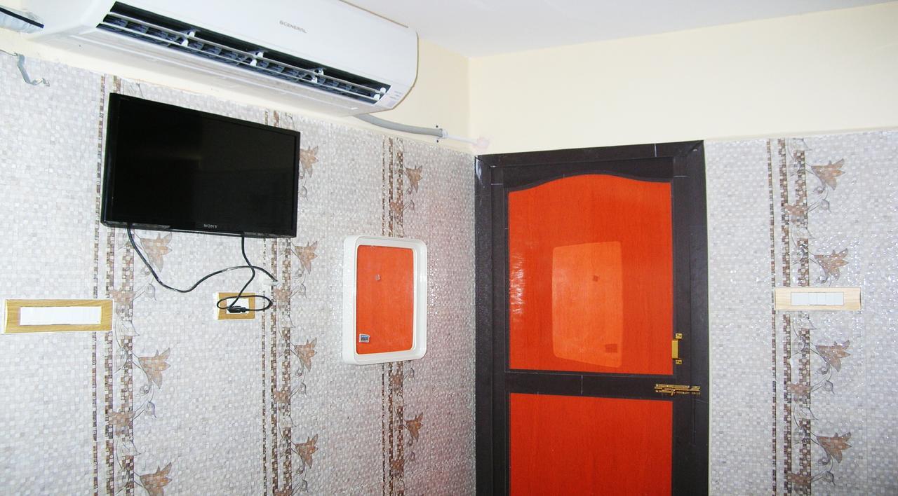 Hotel Sbs Residency Tirupati Renigunta Pokoj fotografie