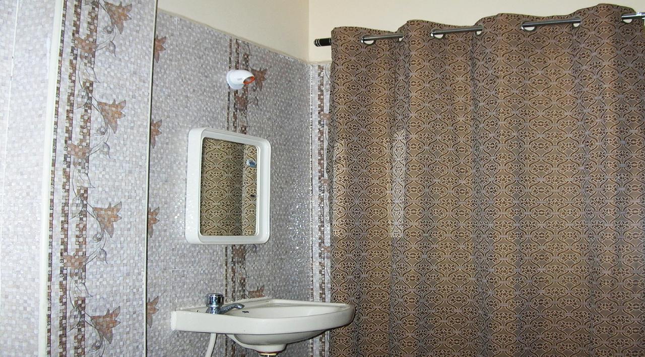 Hotel Sbs Residency Tirupati Renigunta Pokoj fotografie