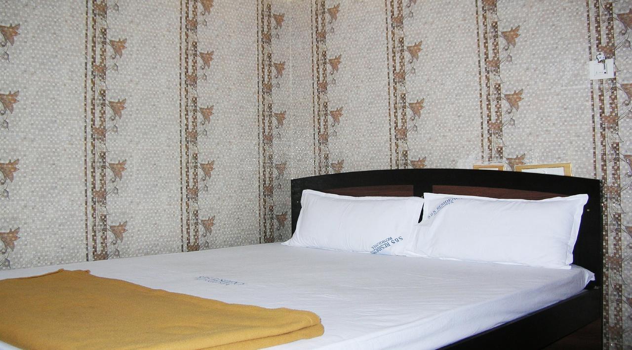 Hotel Sbs Residency Tirupati Renigunta Pokoj fotografie